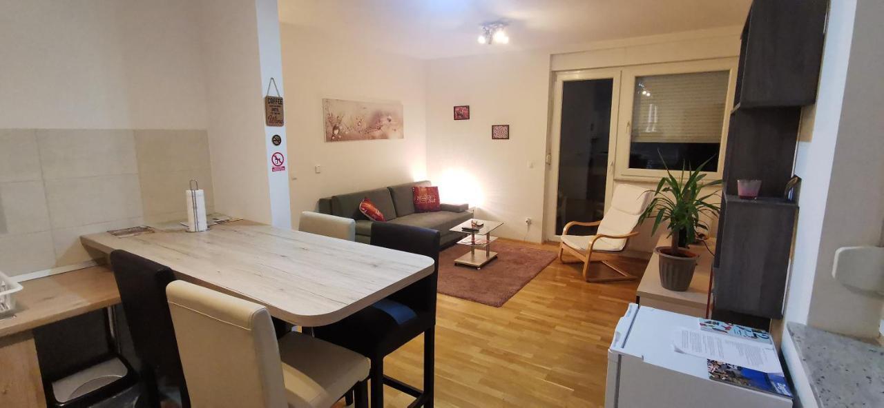Apartment Daphnia Zagreb Bagian luar foto